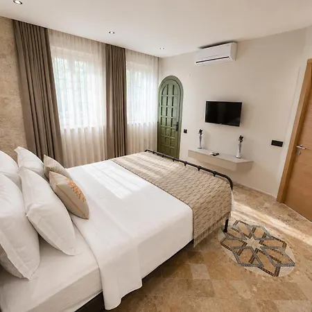 La Bien Alacati By Aliis Hotel *